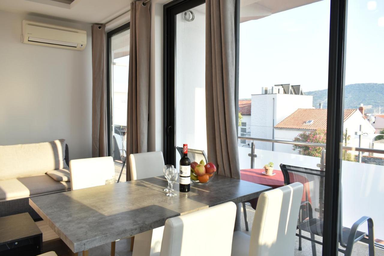 Apartments Toni Primosten Exterior photo